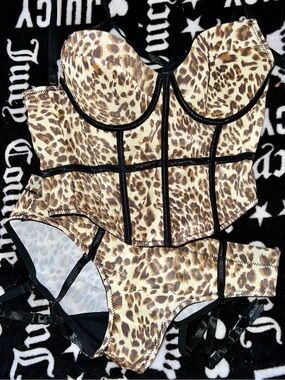Leopard Print women’s lingerie